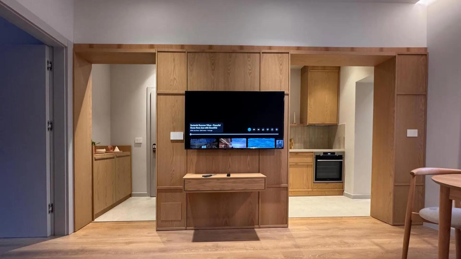 טיראנה Chic Apt With New Bazaar View