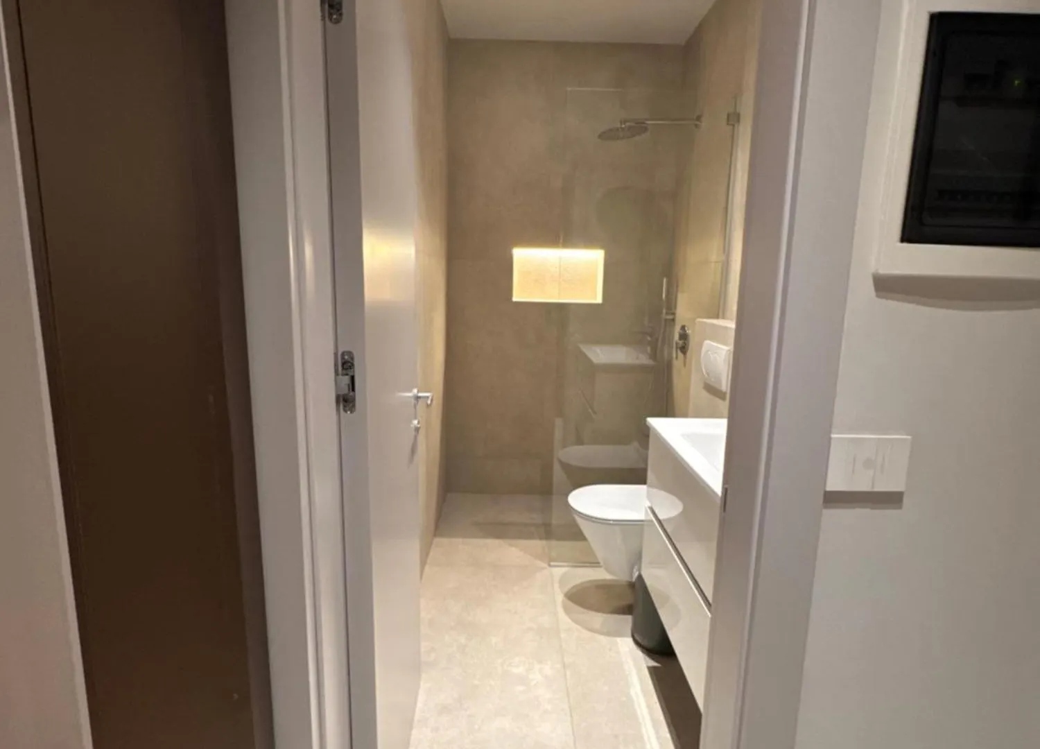 דירה טיראנה Chic Apt With New Bazaar View