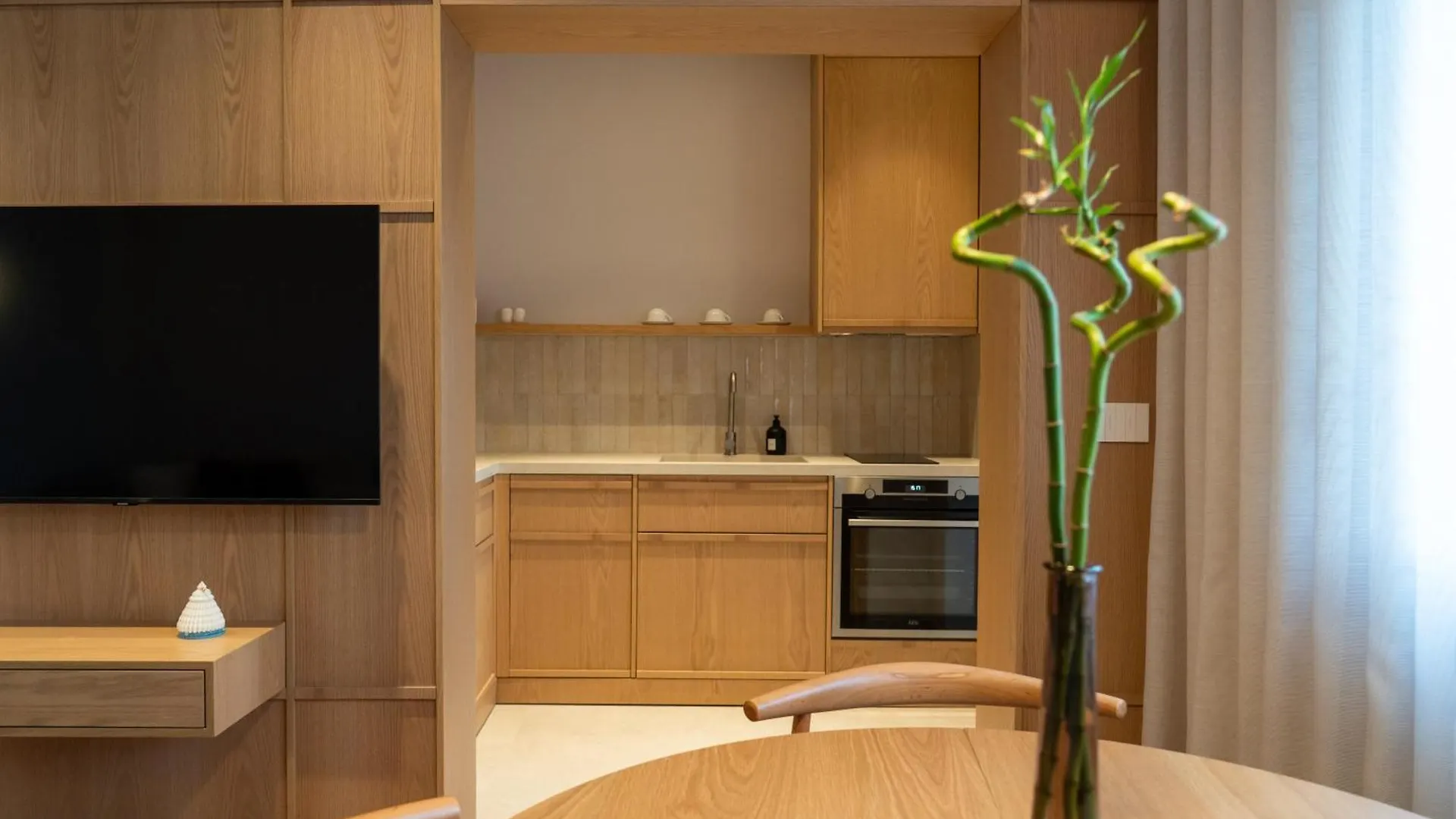 דירה טיראנה Chic Apt With New Bazaar View