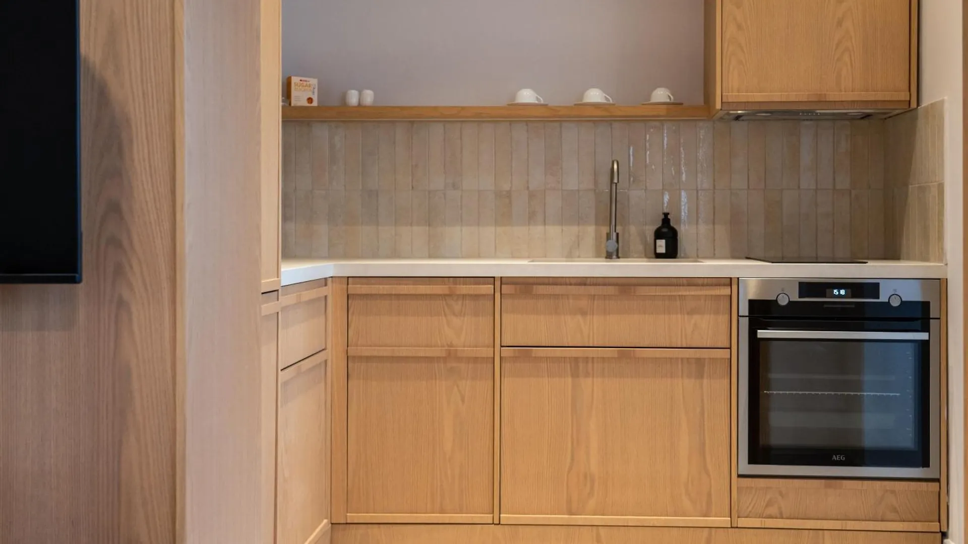 דירה טיראנה Chic Apt With New Bazaar View