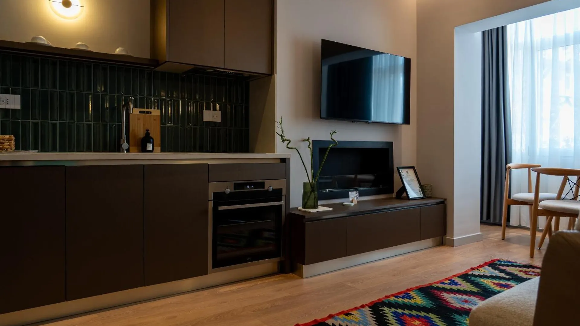 טיראנה Chic Apt With New Bazaar View דירה